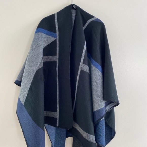 Fraas shawl/Ruana